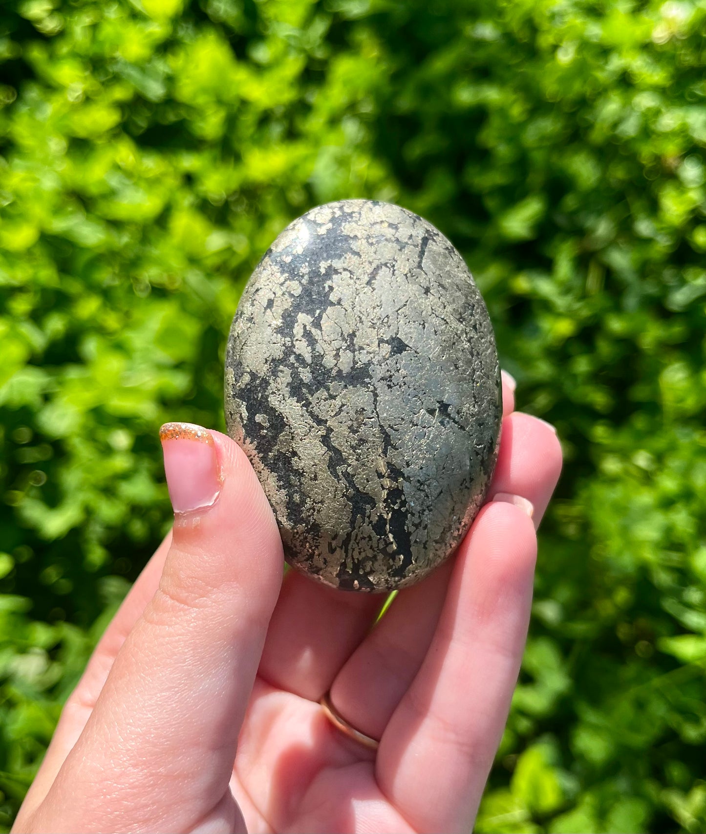 Pyrite palm stone