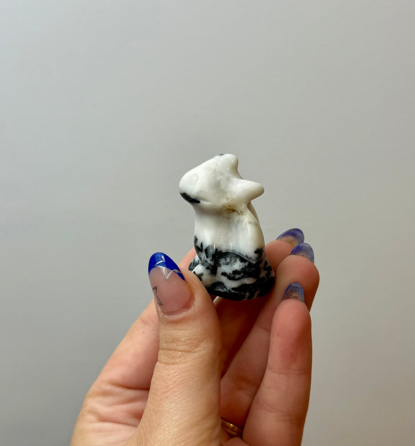 Zebra jasper toothless carvings