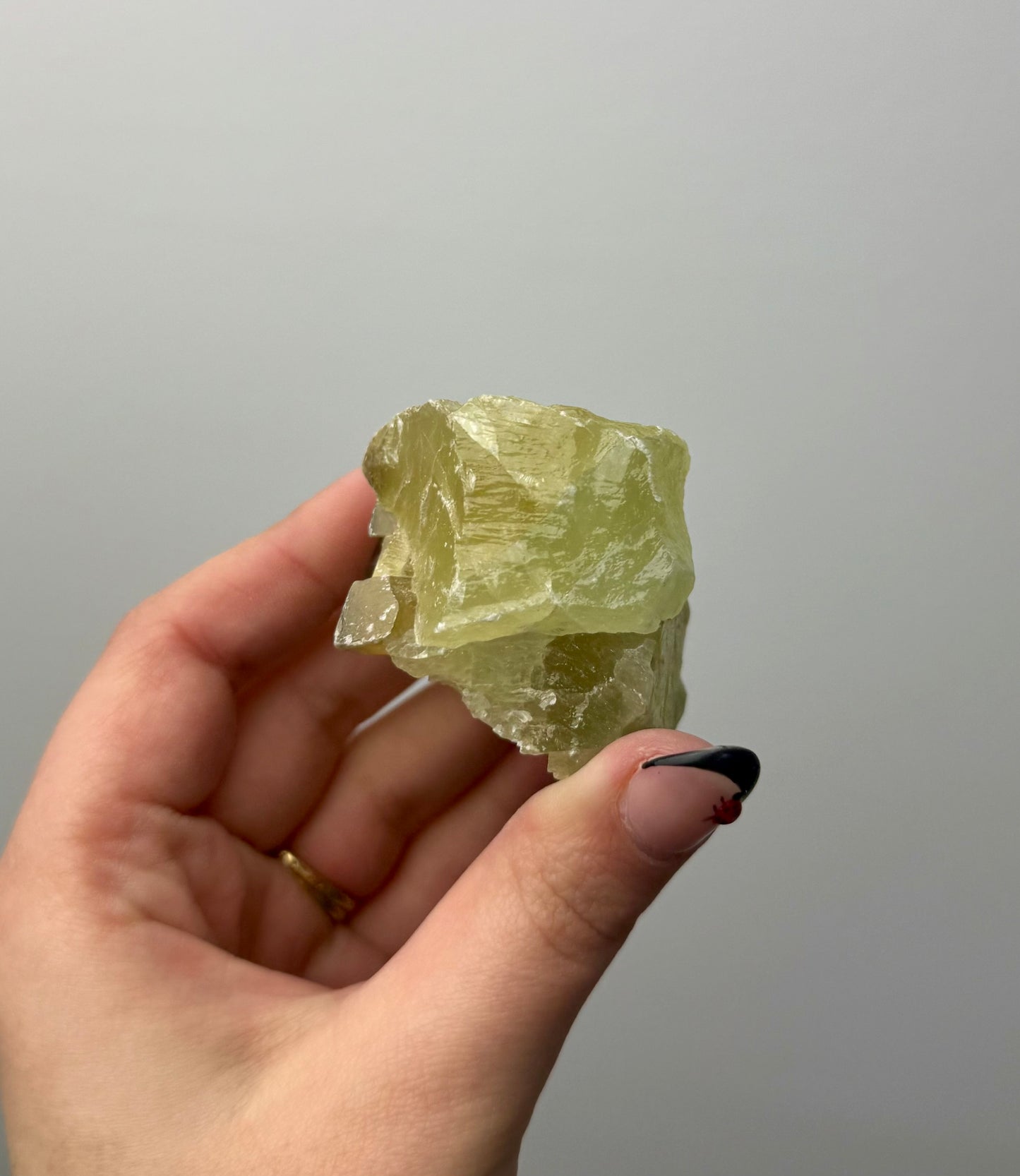 Green calcite raw chunk