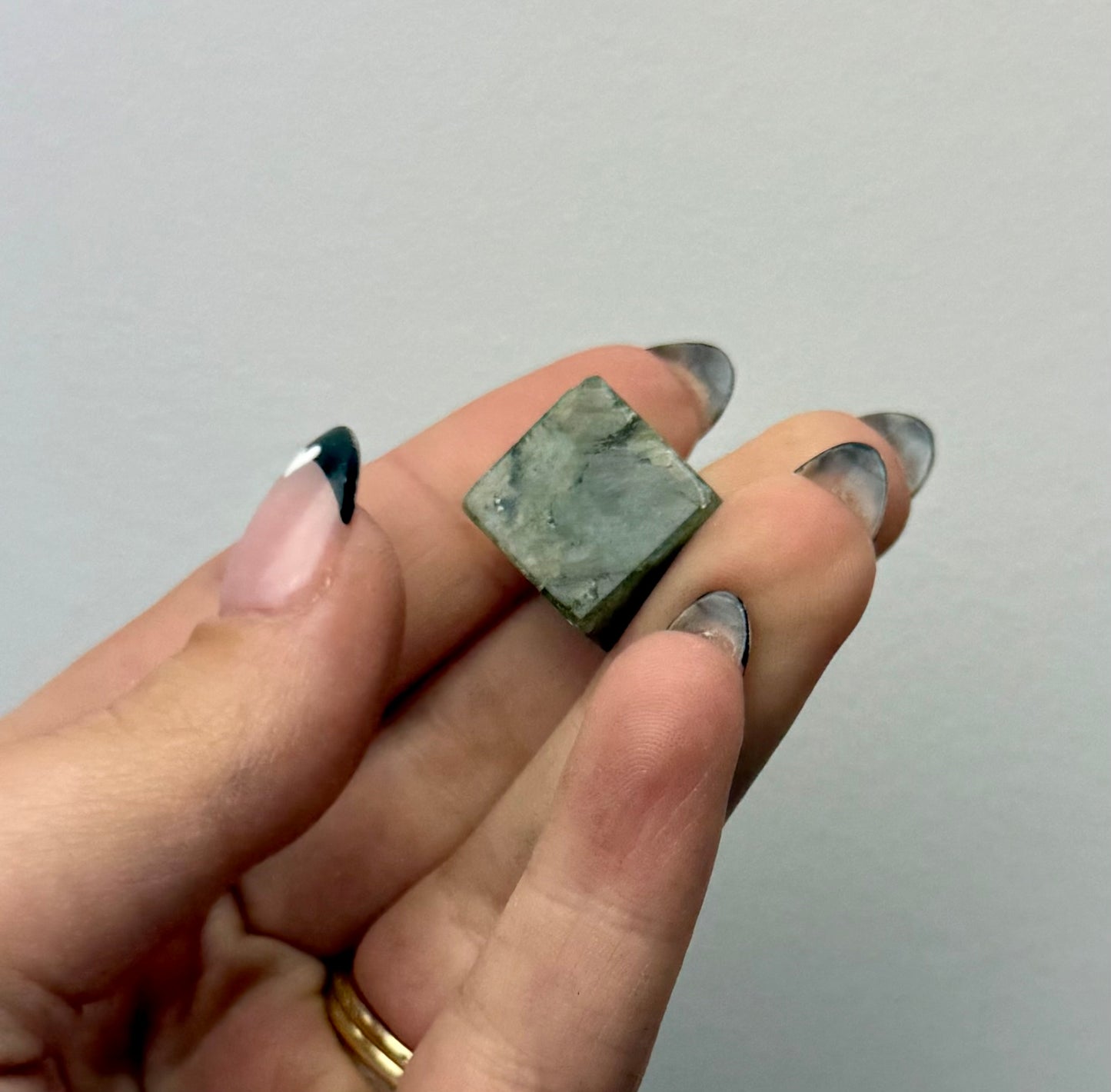 Labradorite cube