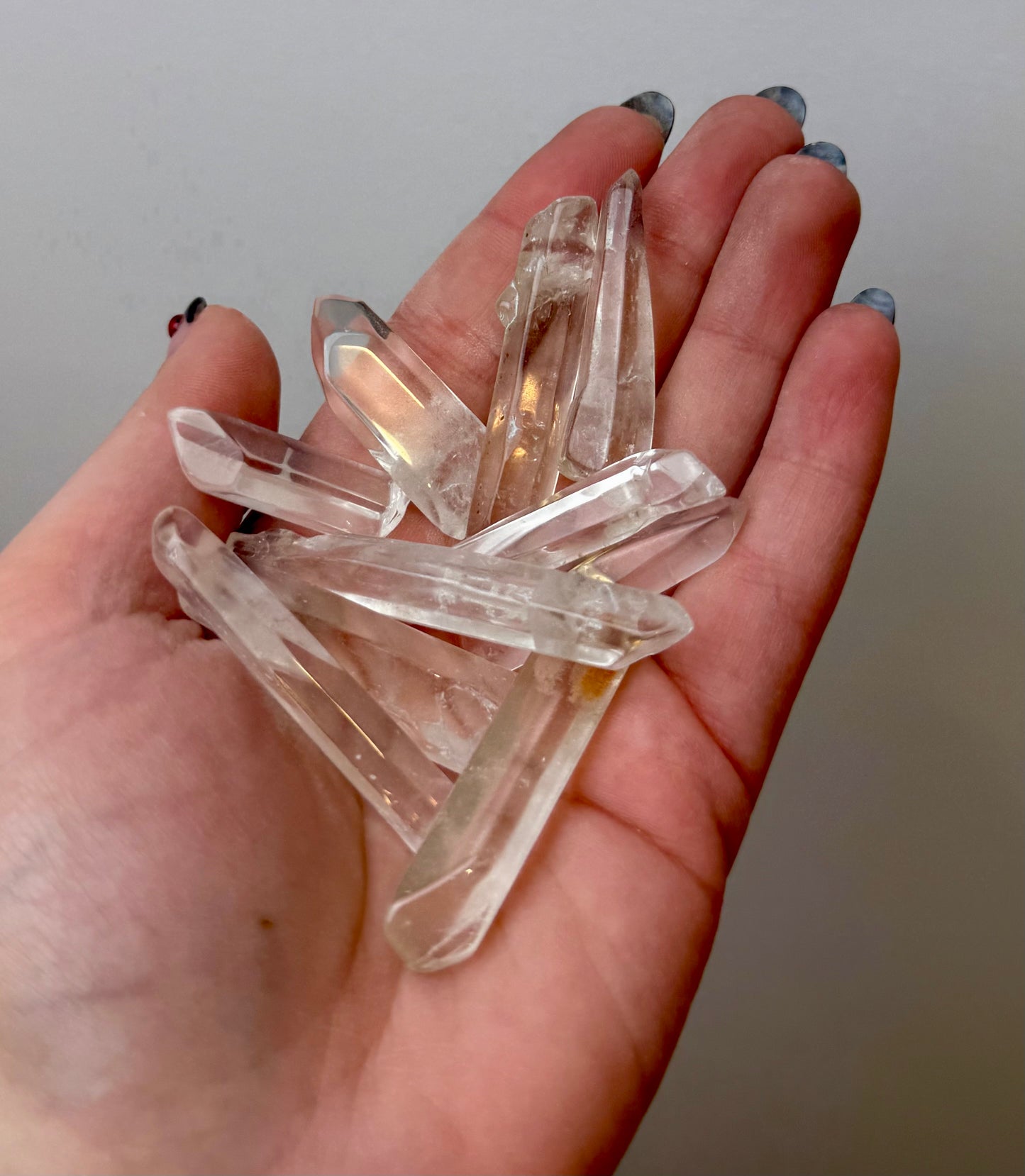 Clear quartz raw points