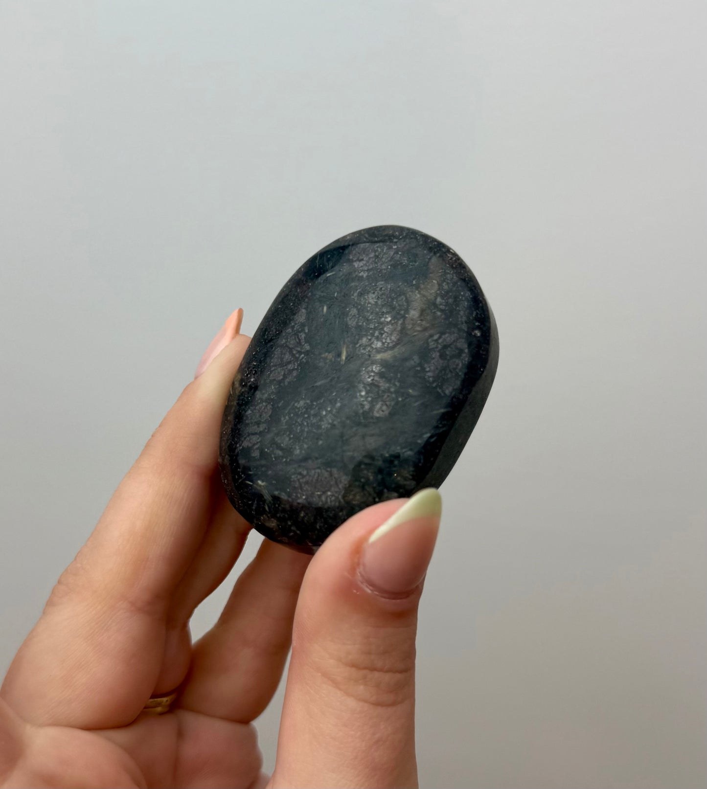 Arfvedsonite/Firework stone palm stone