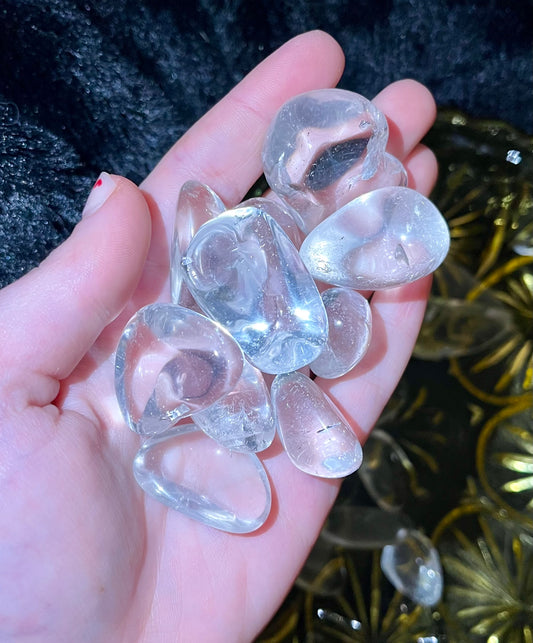 Clear quartz tumbles