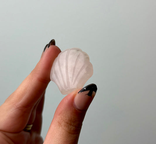 Rose quartz shell carving