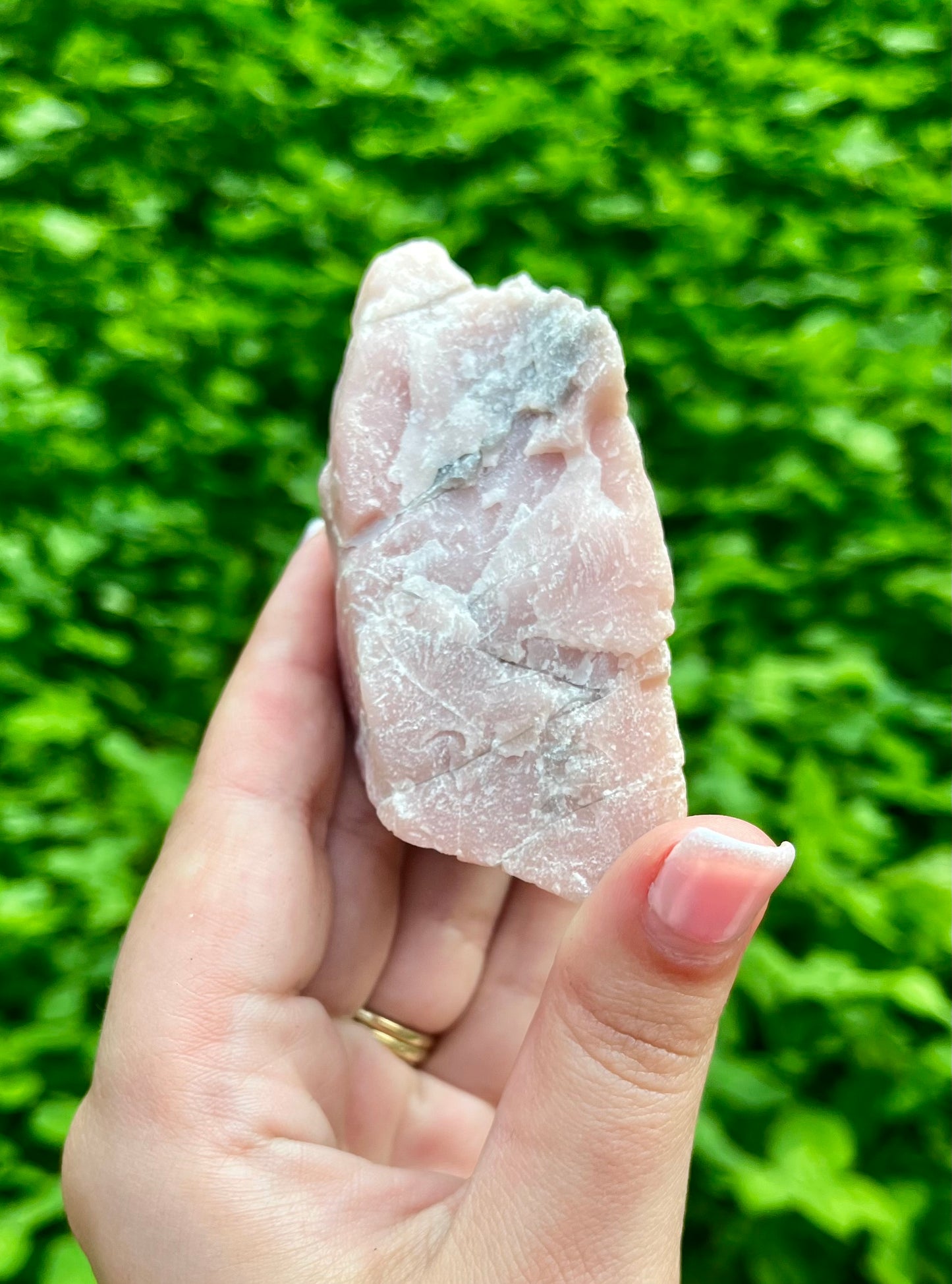 Pink opal raw