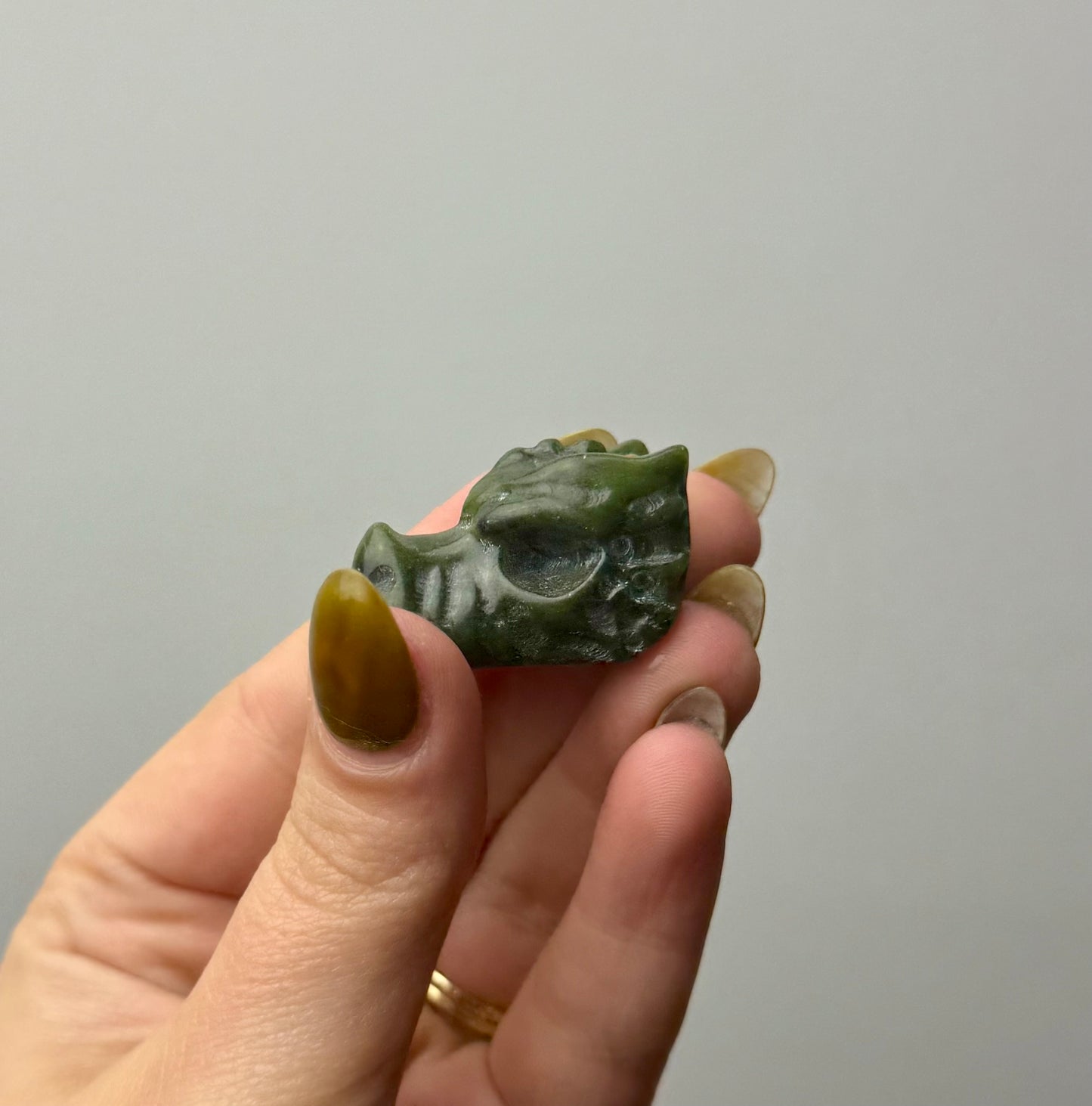 Jade dragon head carving