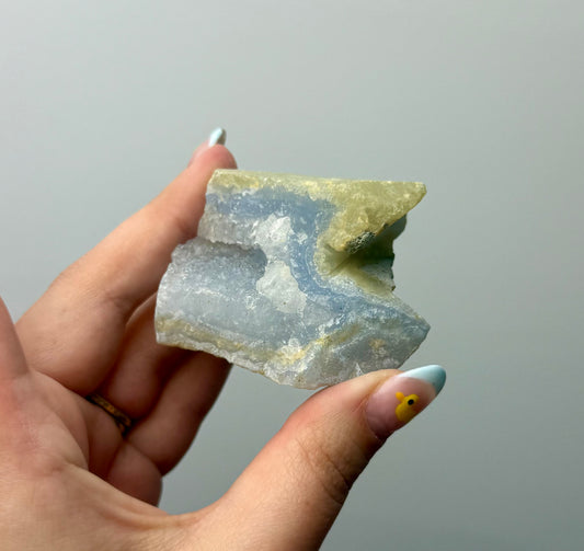 Blue lace agate raw
