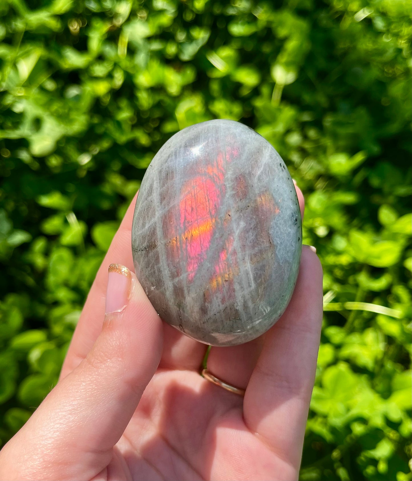 Labradorite palm stone