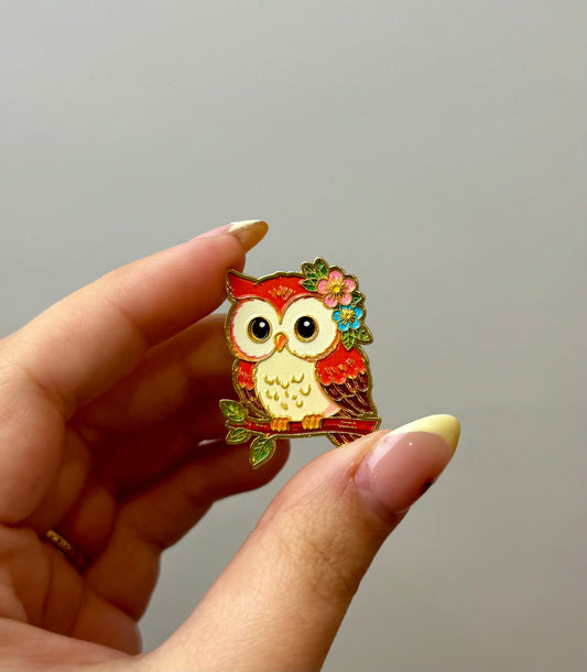 Owl enamel pin