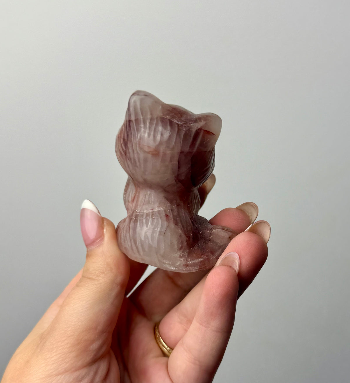 Fire quartz cat carving