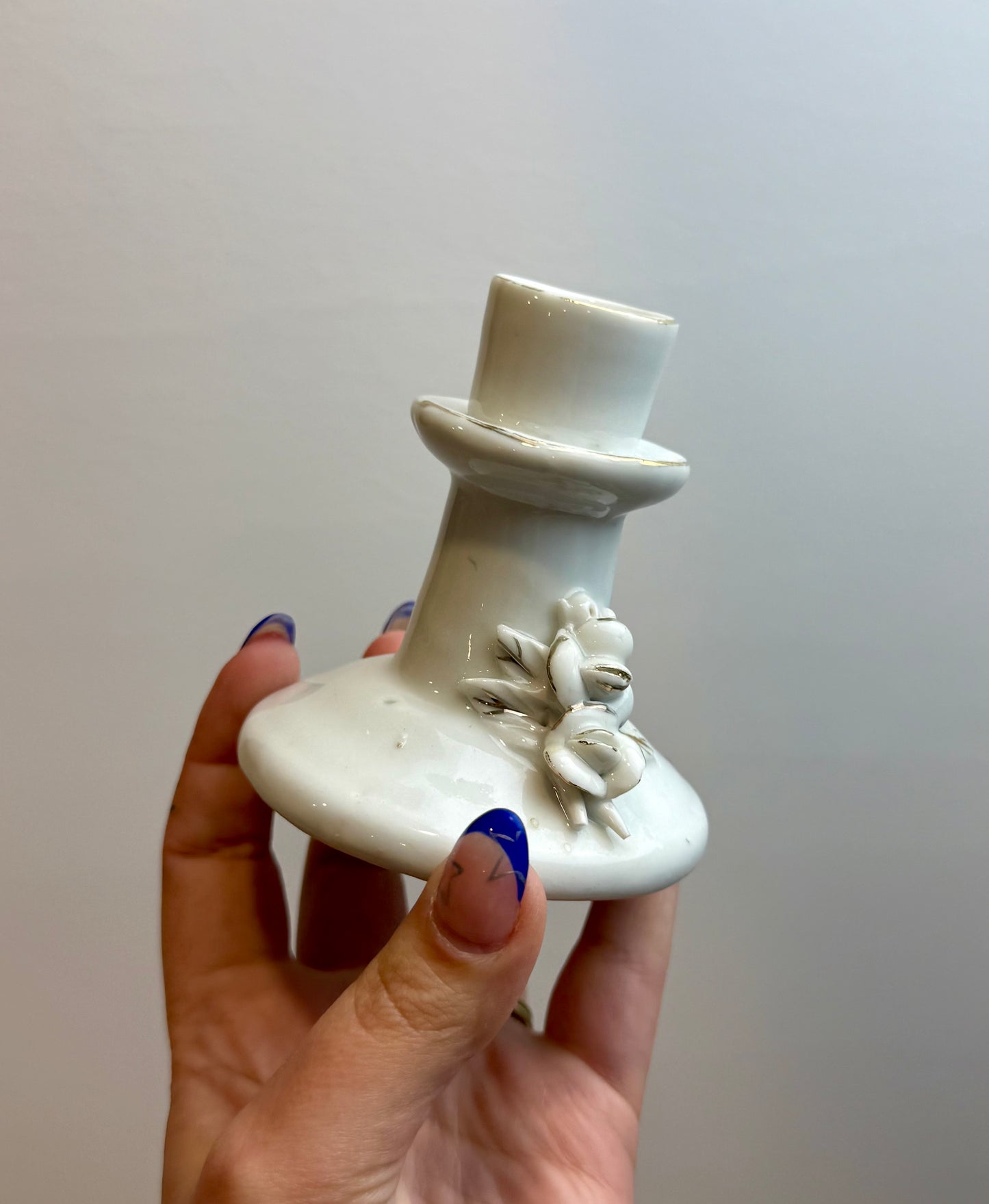 Set of 2 candle stick holder/sphere stands thrifted find