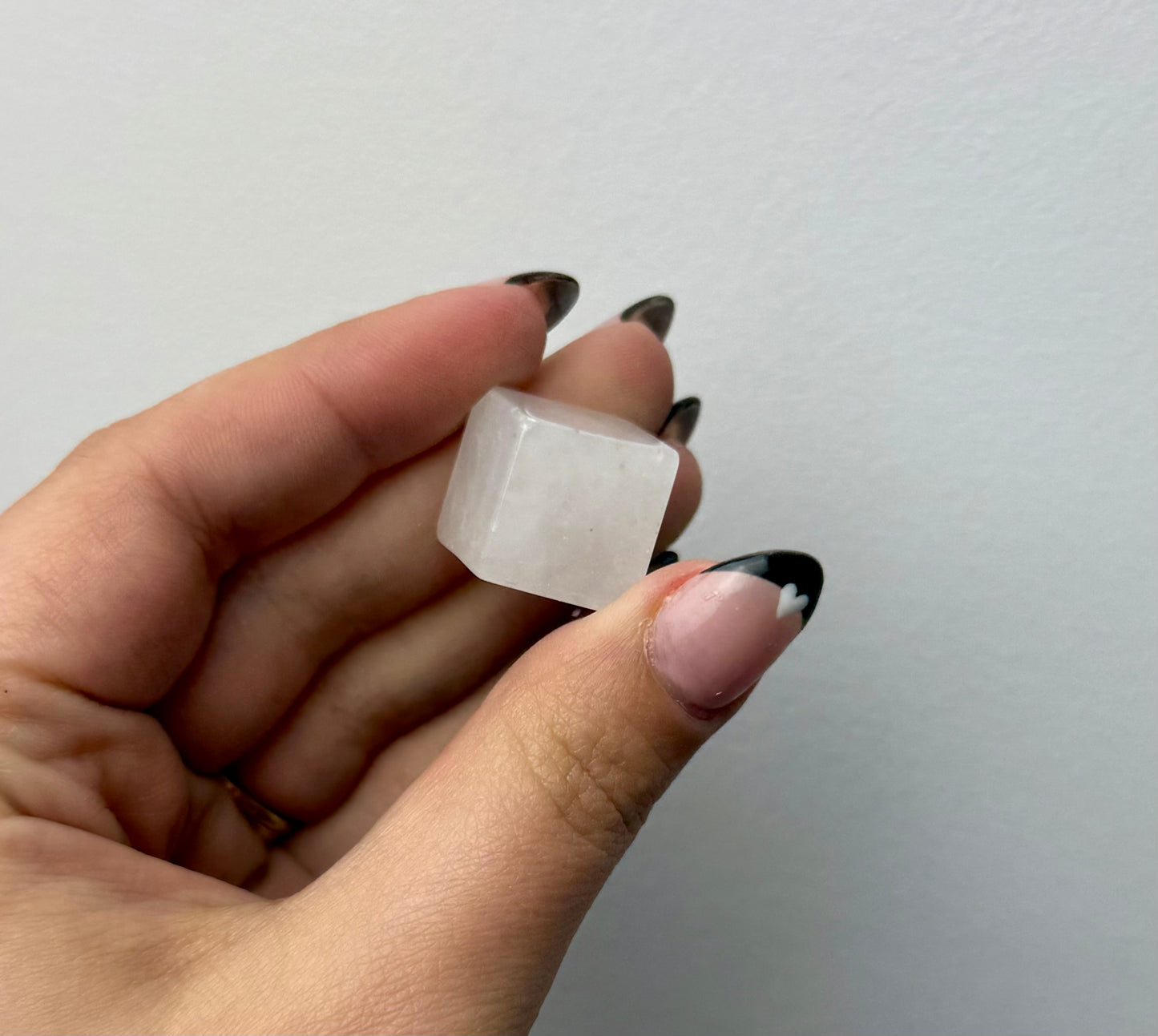 Quartz cube
