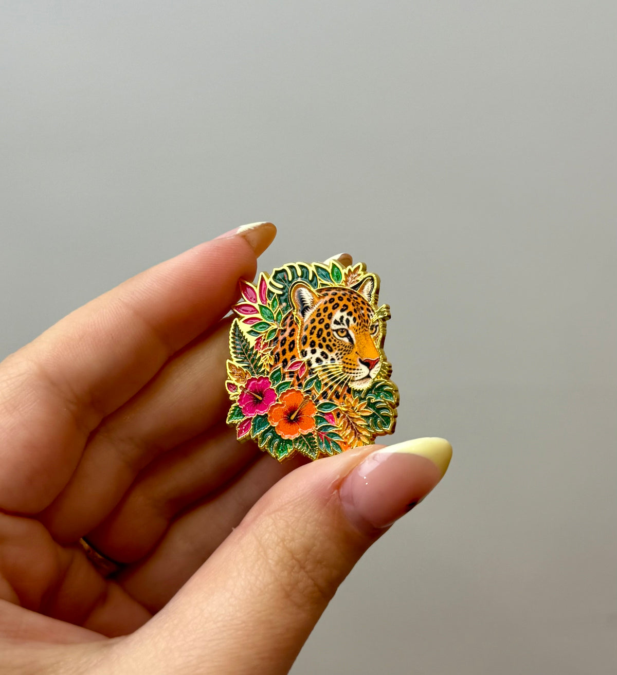 Cheetah enamel pin