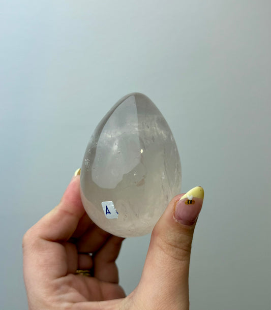 Light rose quartz egg A
