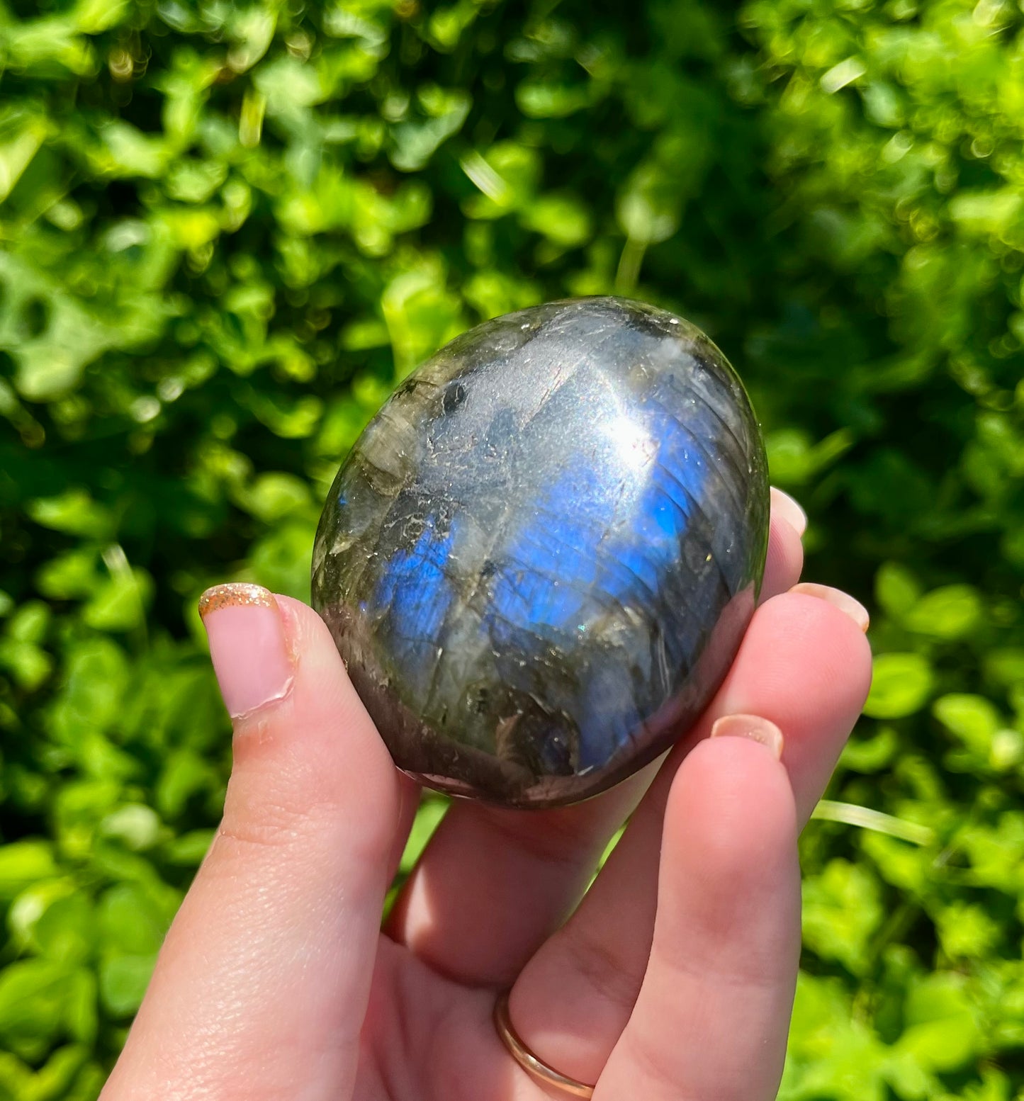 Labradorite palm stone