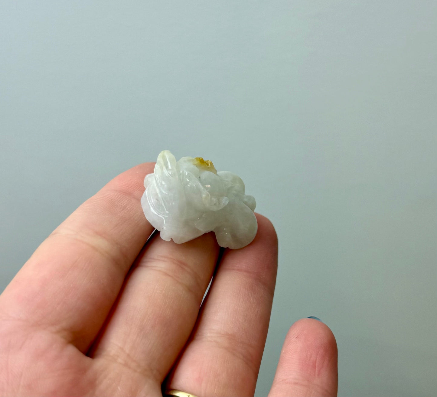 Jadeite dragon carving