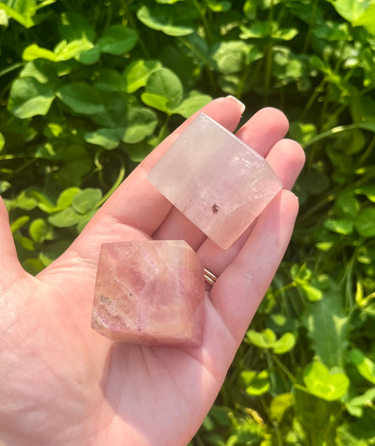 Fluorite cubes