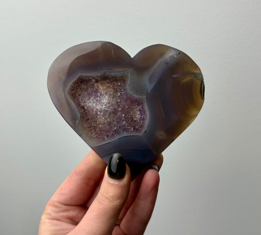 Amethyst agate heart carving