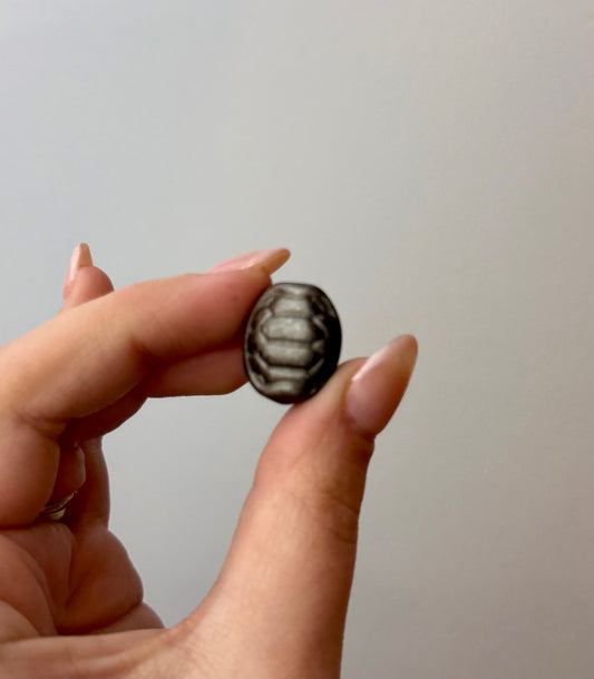 Silver obsidian turtle shell carvings