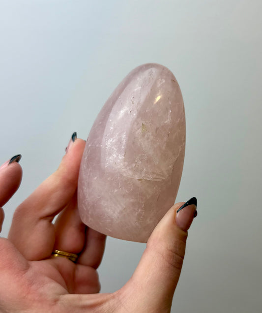Rose quartz freeform