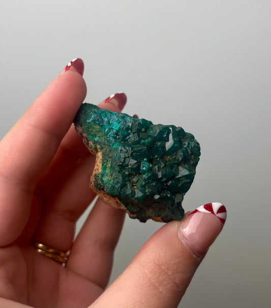 Dioptase specimen