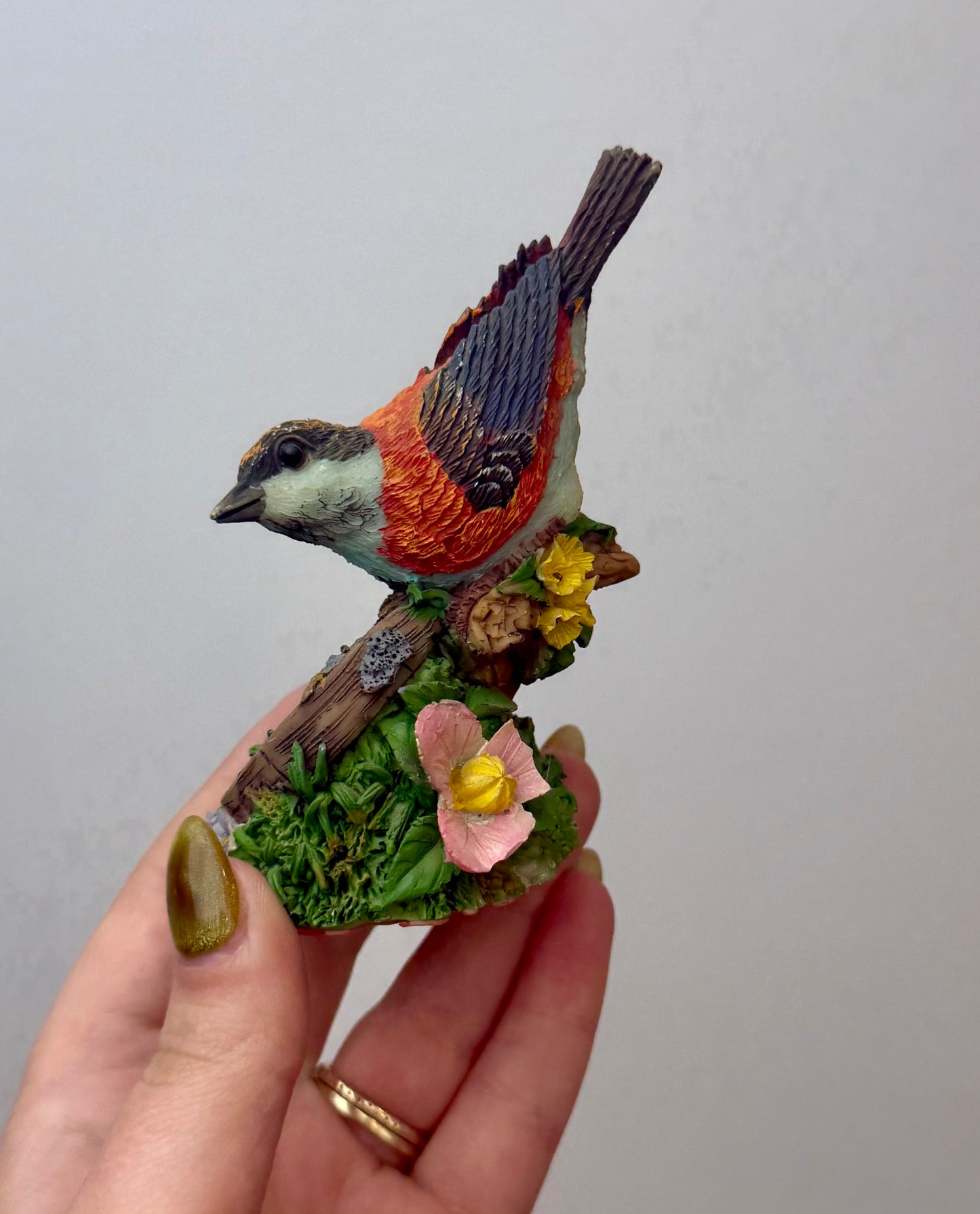 Bird figurine thrifted find ￼