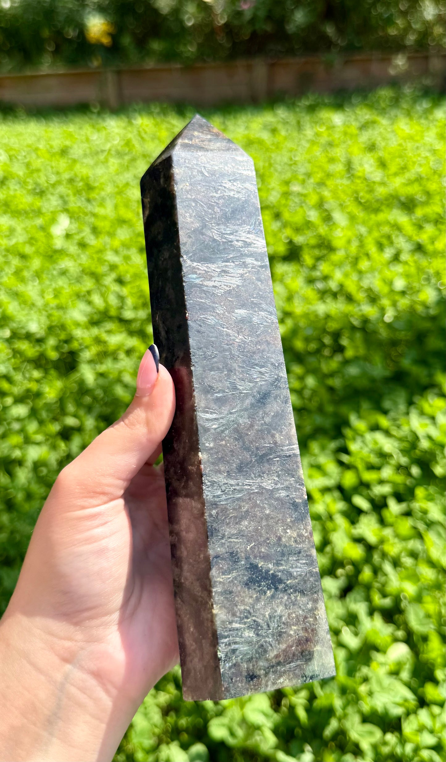 Firework stone/Arfvedsonite tower