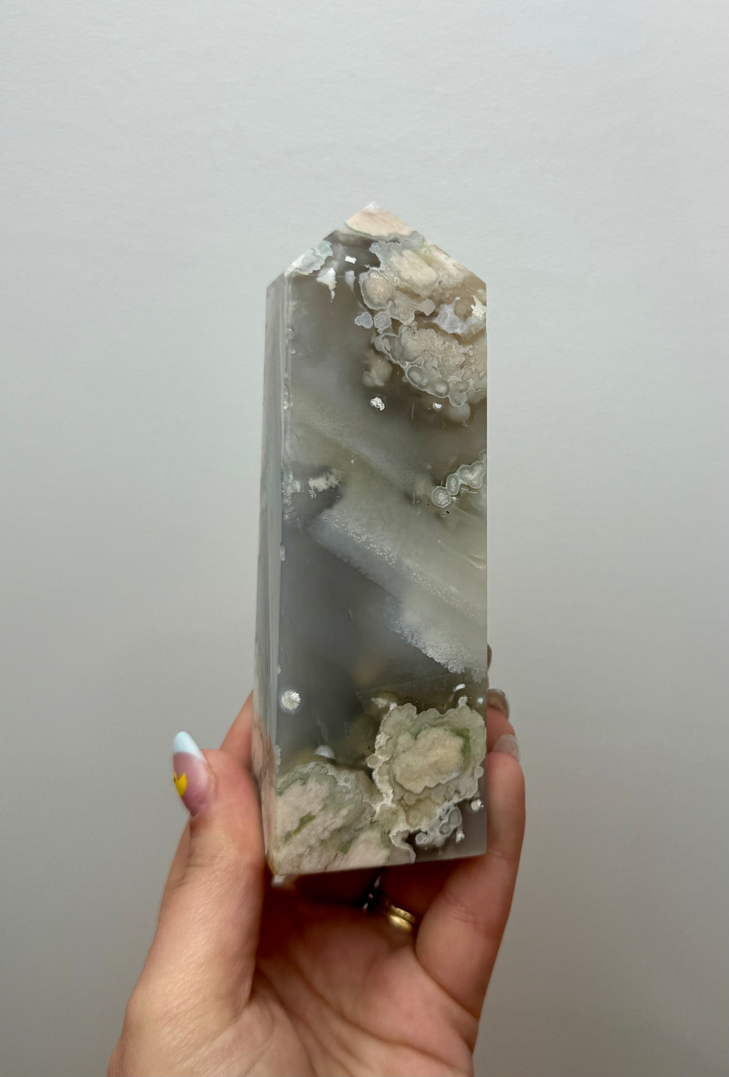 Flower agate tower