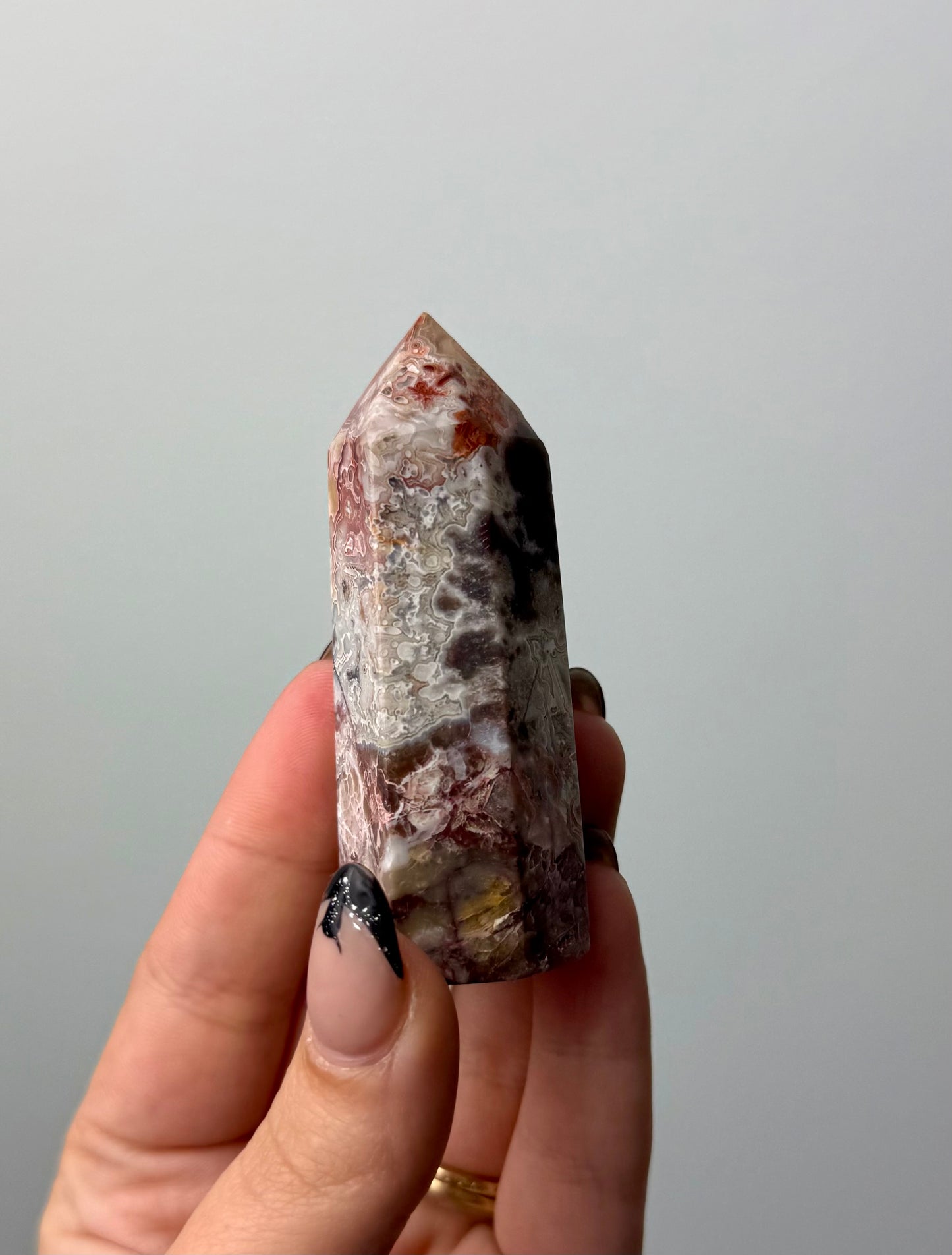 Mexican lace agate tower