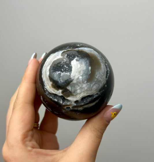 Chalcedony sphere