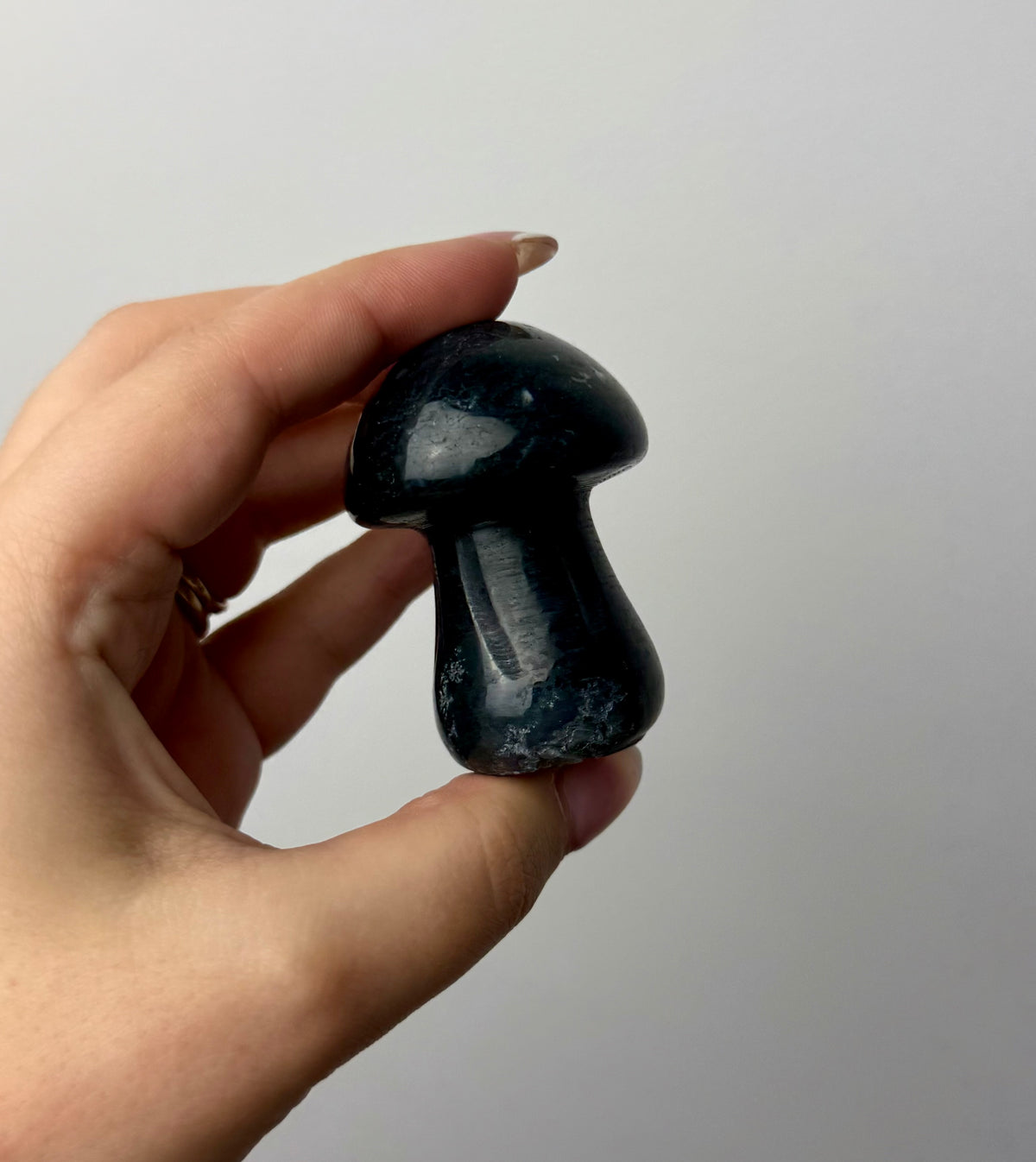 Moss agate mushroom carving