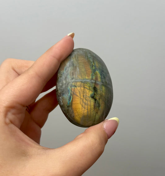 Labradorite palm stone