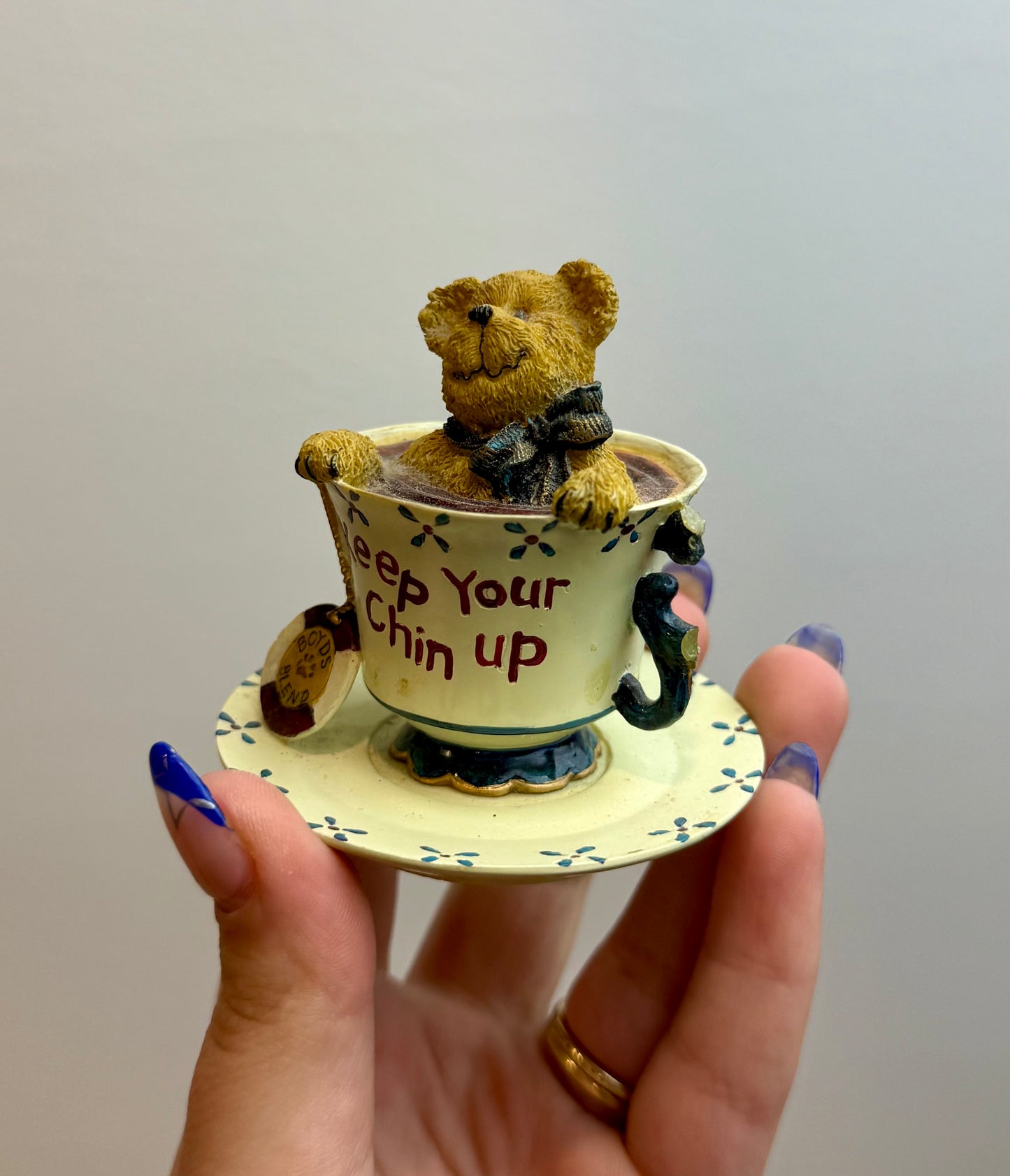 Teddy bear teacup figurine thrifted find ￼