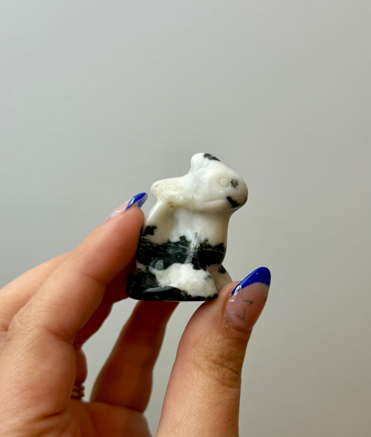 Zebra jasper toothless carvings
