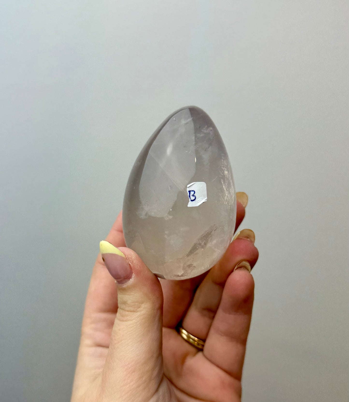 Light rose quartz egg B