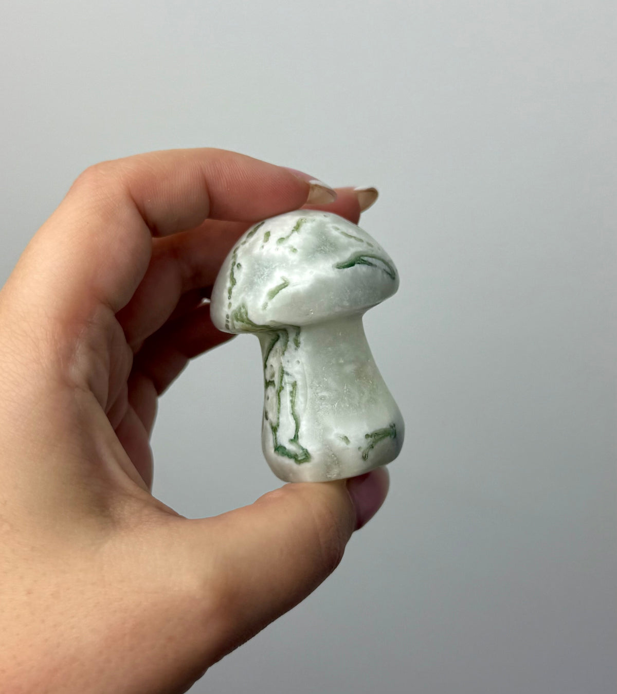 Moss agate mushroom carving