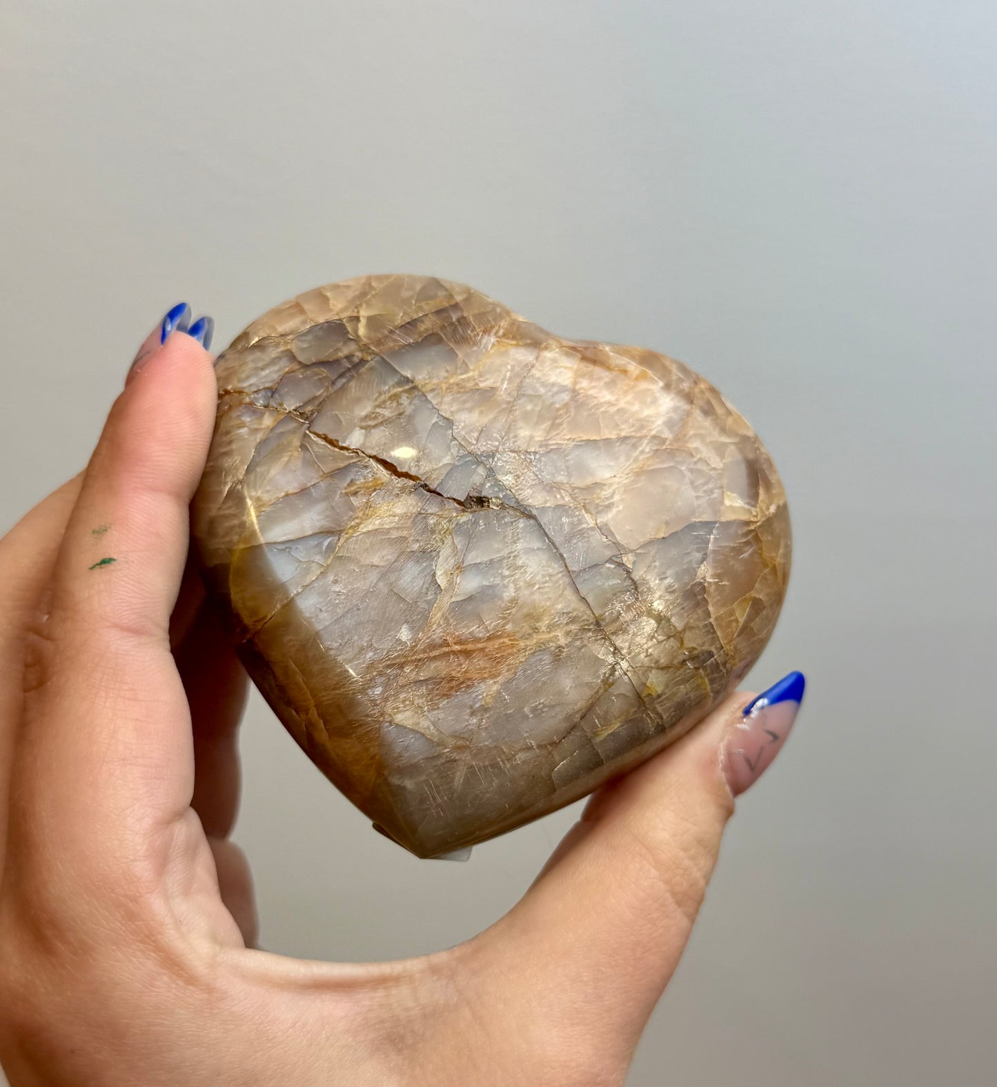 Peach moonstone heart carving