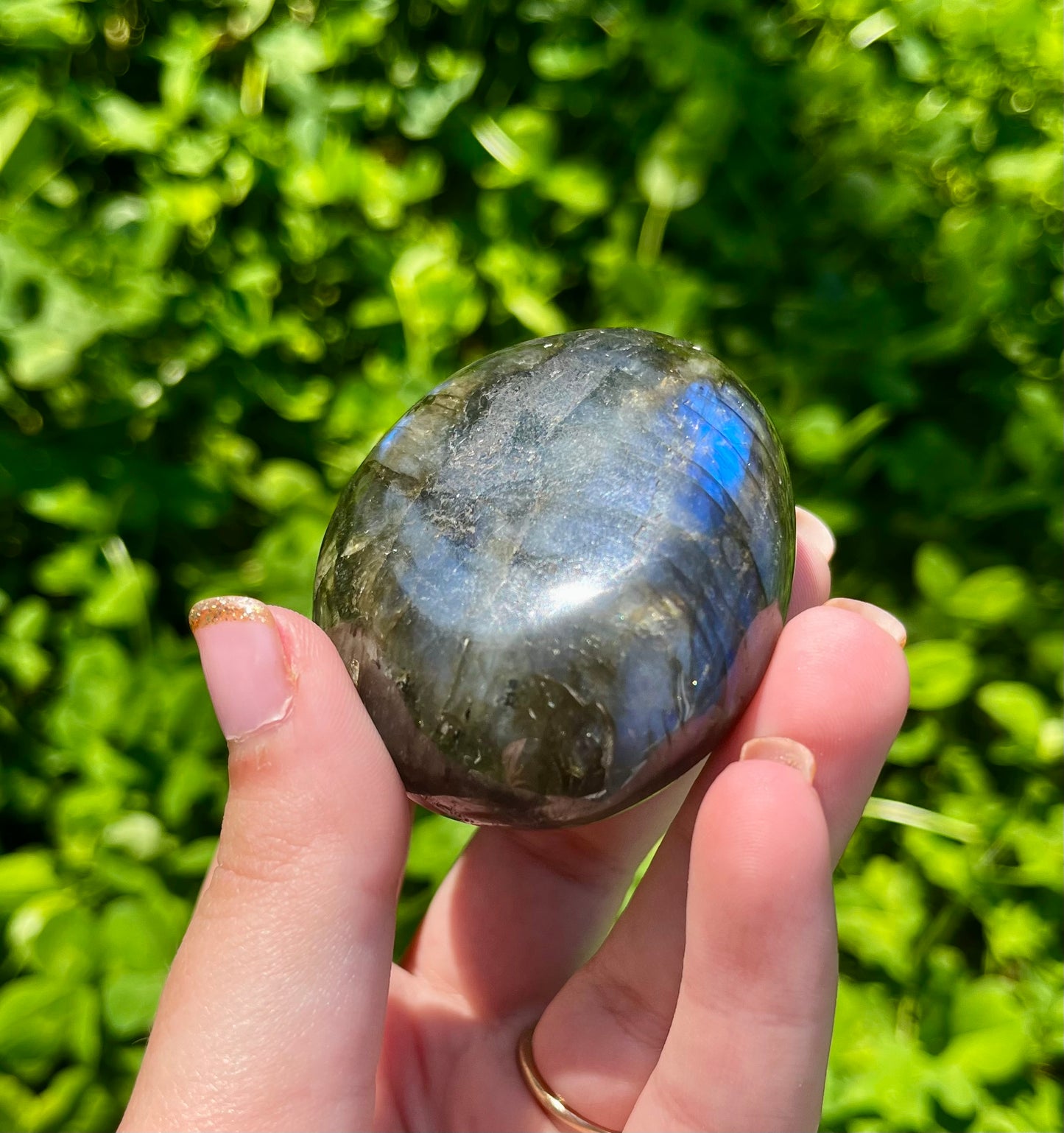 Labradorite palm stone