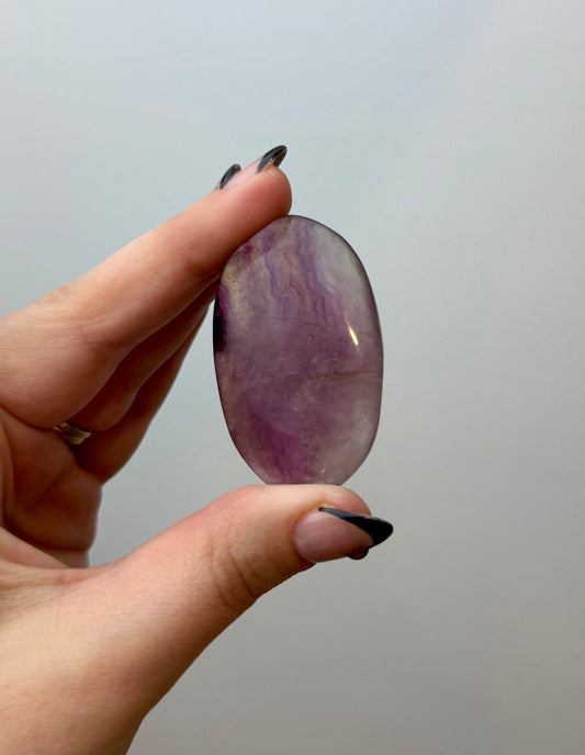 Fluorite palm stone