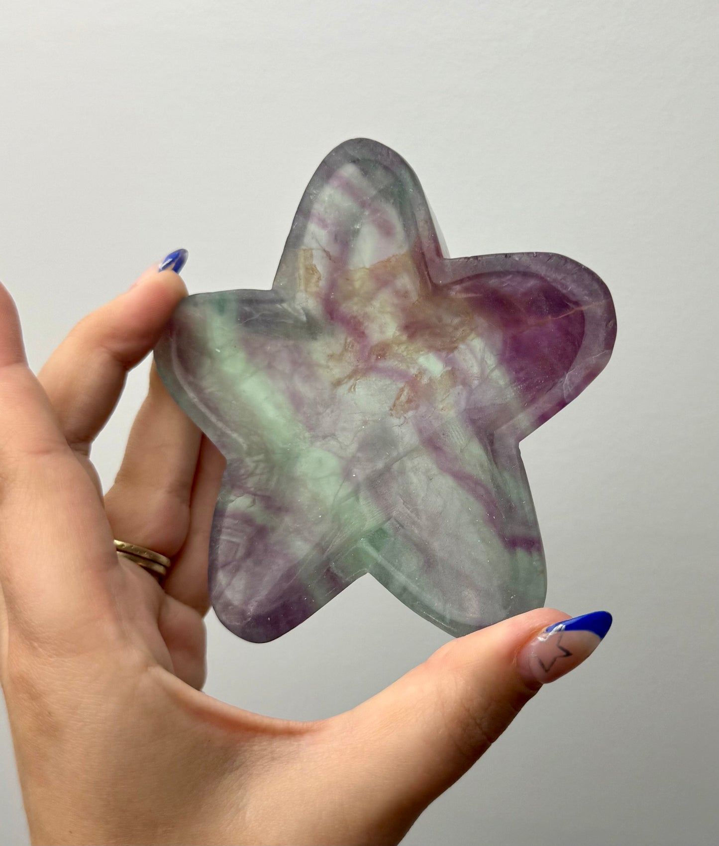 Fluorite star bowl