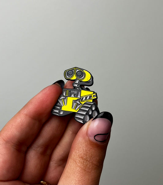 Walle enamel pin