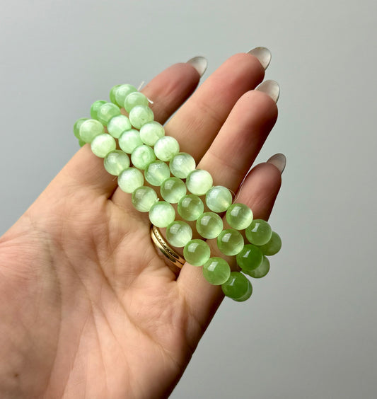 Dyed green satin spar bracelets