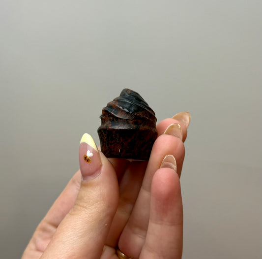 Mahogany Obsidian cupcake carving