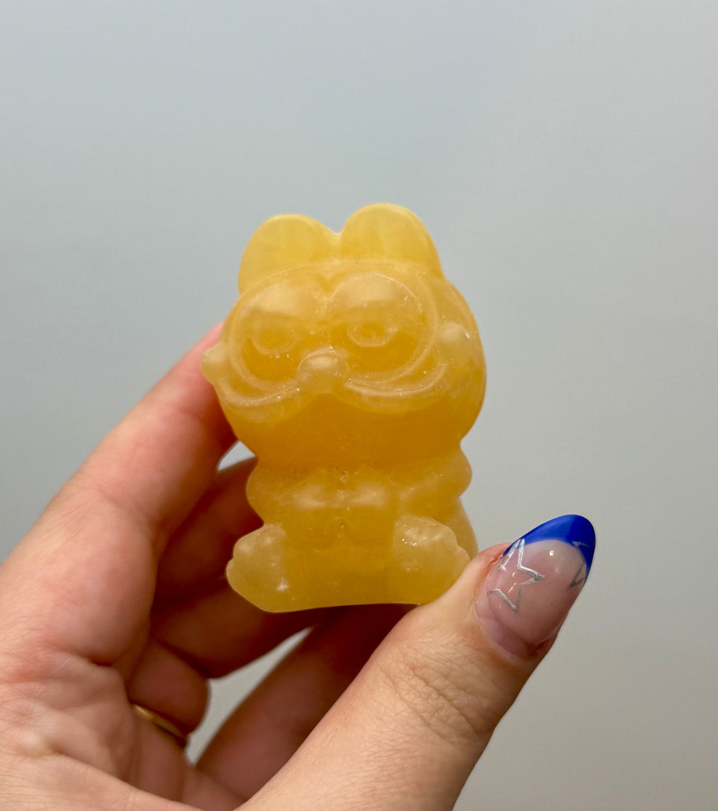 Garfield carving ￼