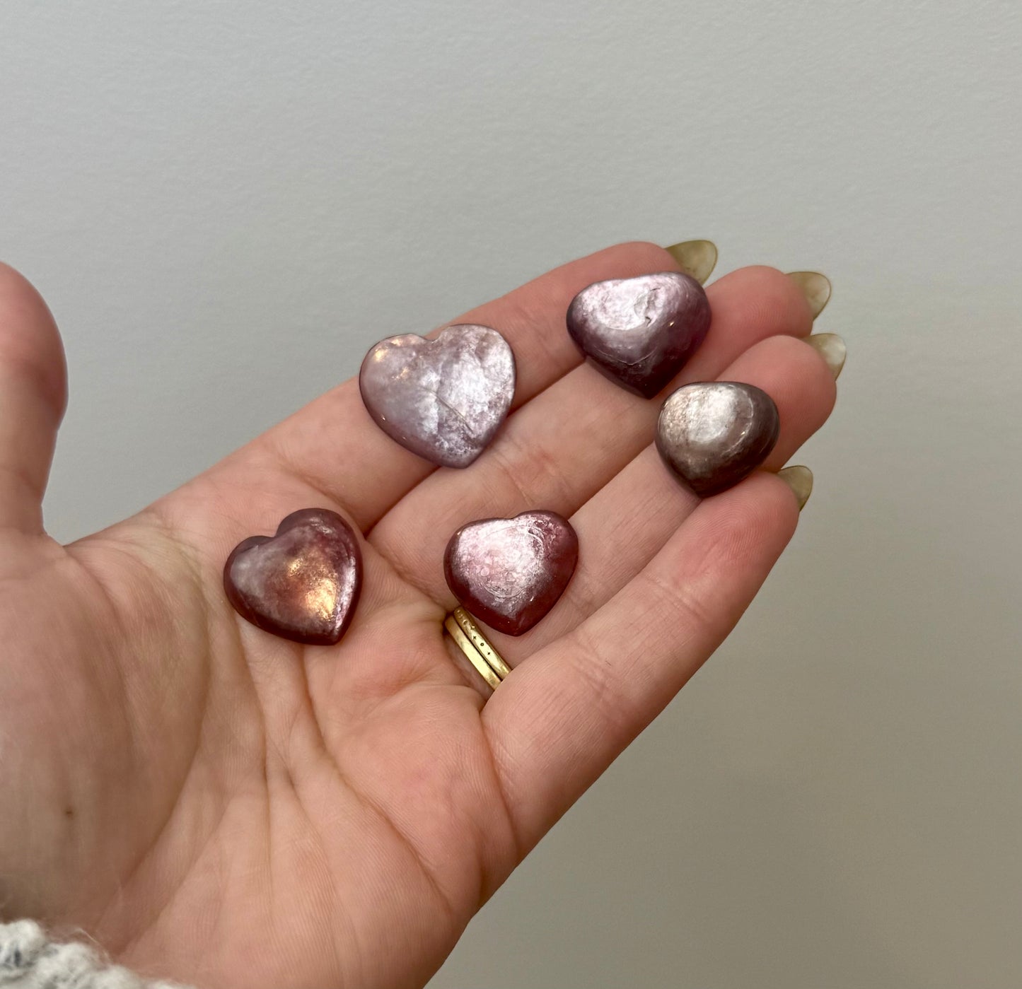 Gem lepidolite/purple mica heart carvings