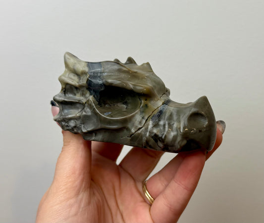 Volcano agate dragon head carving