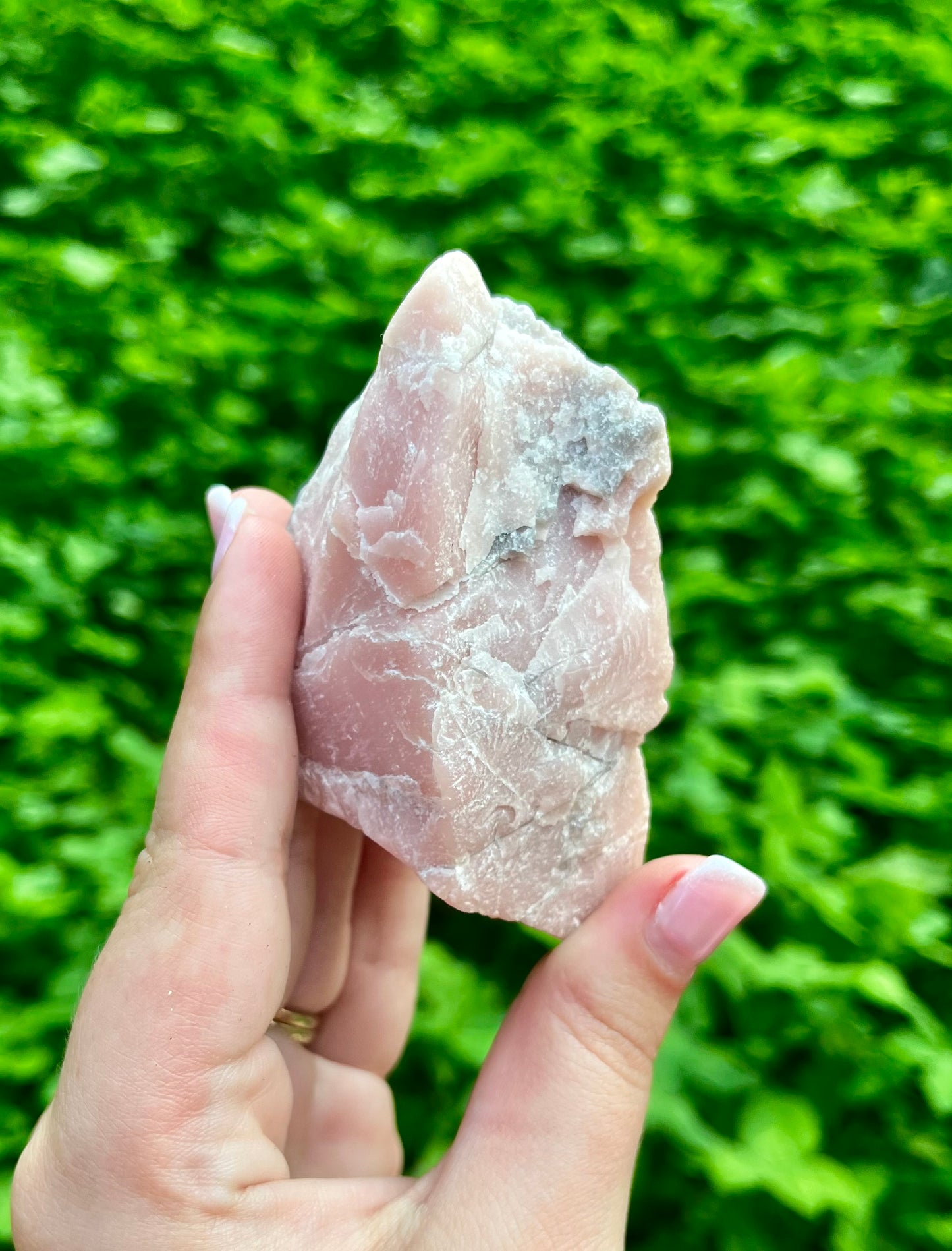 Pink opal raw