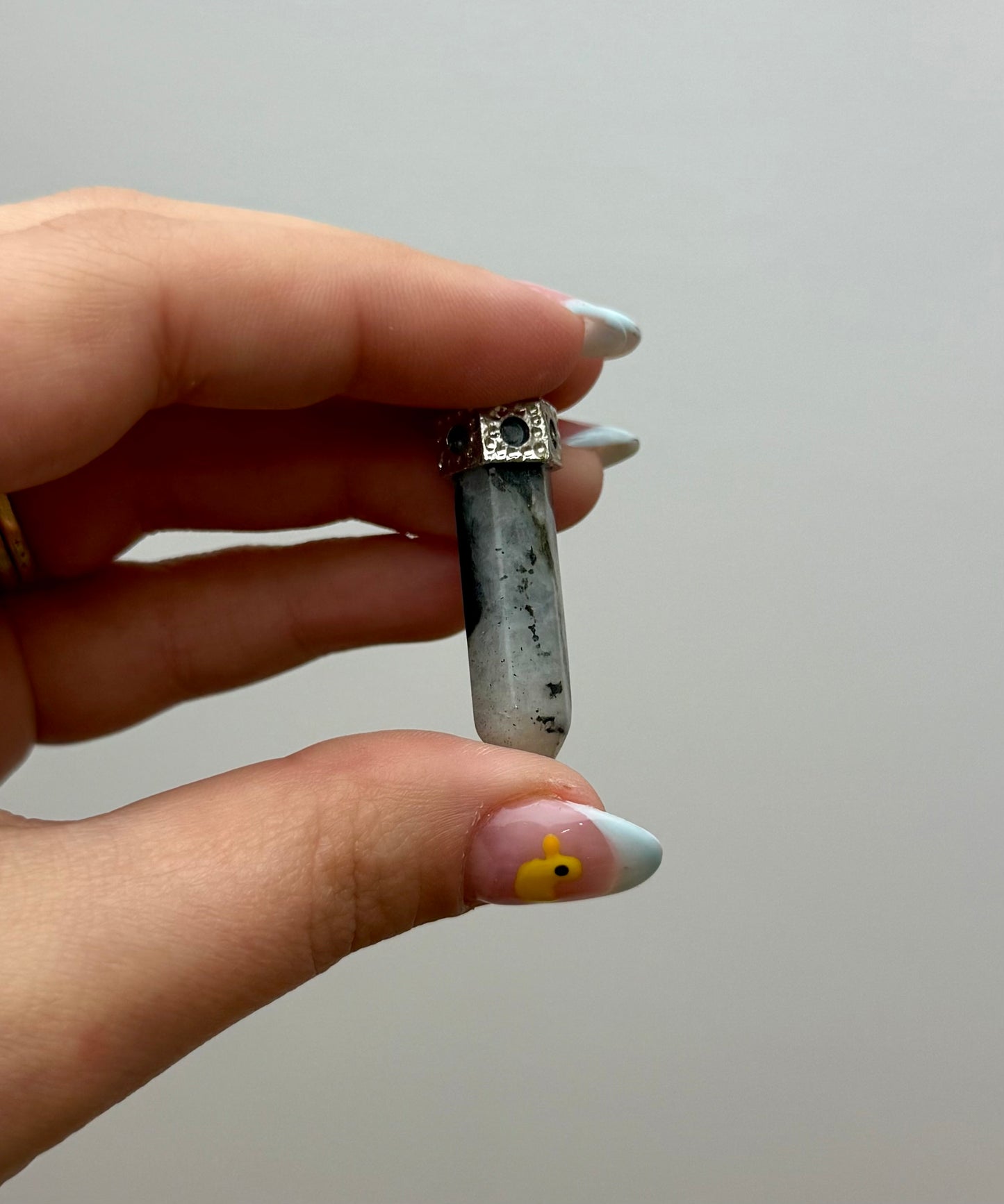 Labradorite pendant