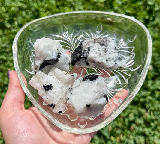 Raw rainbow moonstone chunks