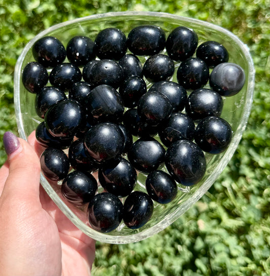 Obsidian tumbles